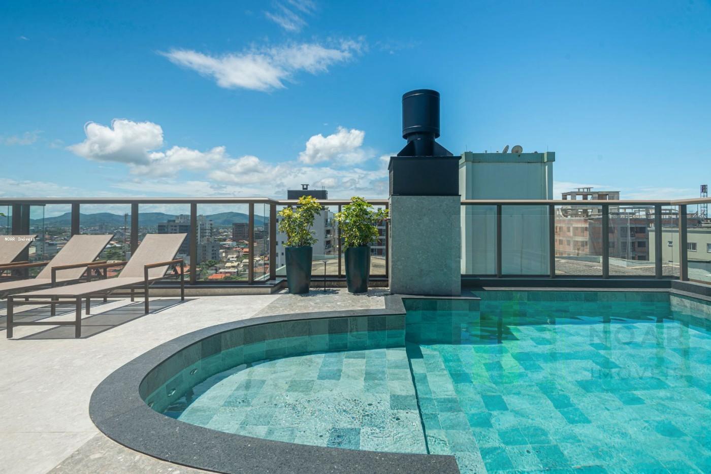 Piscina no rooftop